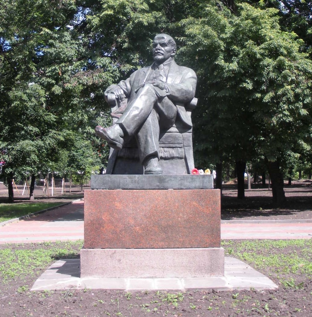 Lenin_Sits_Alone_by_rlkitterman
